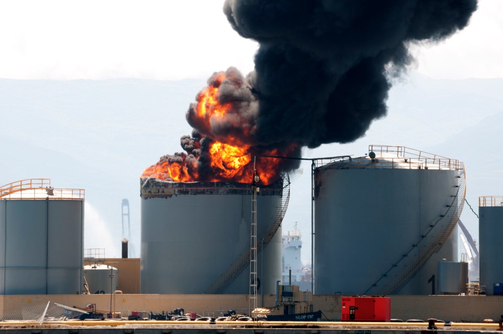 Gibraltar storage tank fire
