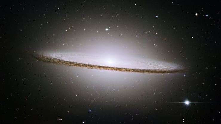 The Hubble Space Telescope's Advanced Camera for Surveys - Sombrero Galaxy (also known as Messier Object 104, M104 or NGC 4594) - NASA ESA