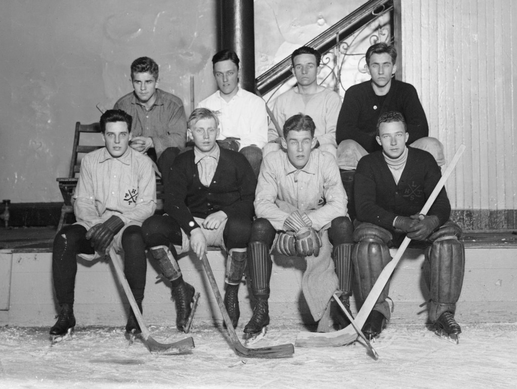 Princeton hockey team. Bain News Service, publisher. Library of Congress (LC-DIG-ggbain-08845)